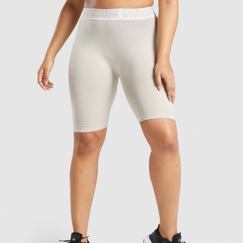 Gymshark Fit Seamless Cycling Shorts Size Medium Size Large - Picture 4 of 9